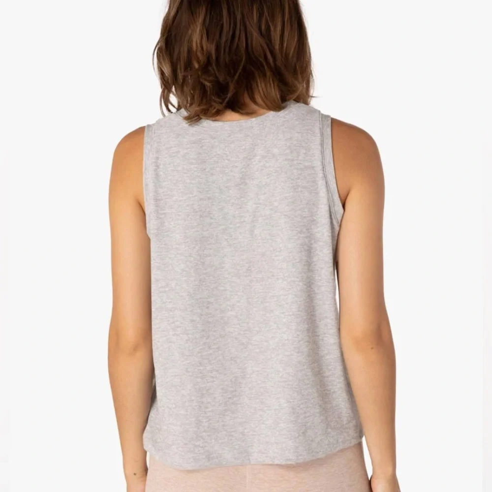 Beyond Yoga Featherweight Balanced Muscle Tank - Picture 2 of 9